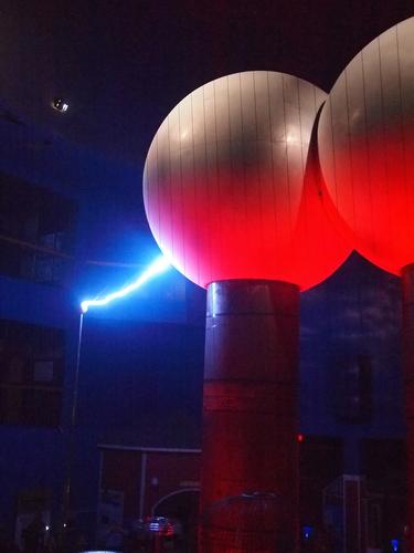 Van DeGraaff generator at the Museum of Science #2