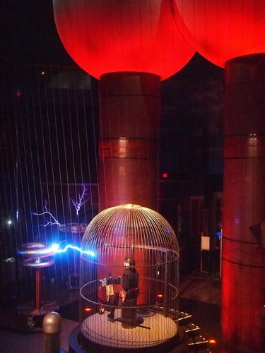 Van DeGraaff generator at the Museum of Science #9