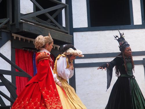 Royal court song and dance show #3