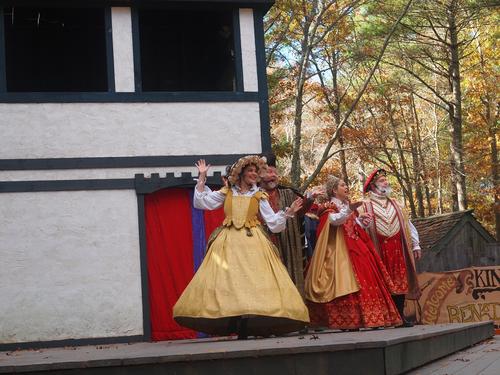 Royal court song and dance show #5