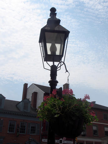 Street lamp