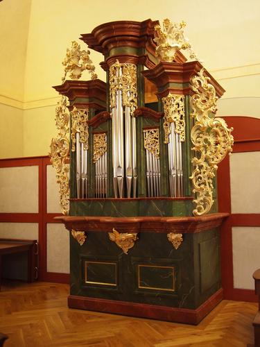 Organ at the university the GNU Cauldren was held in