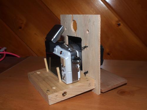 Olympus E-PM2 on small steampunk camera base