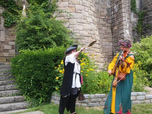 Cooling down the Faire Fiddler Maid