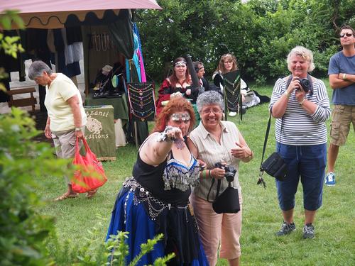 Pointing out the shady photographer