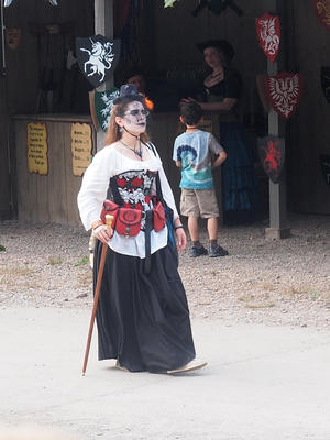 Steampunk meets ren faire