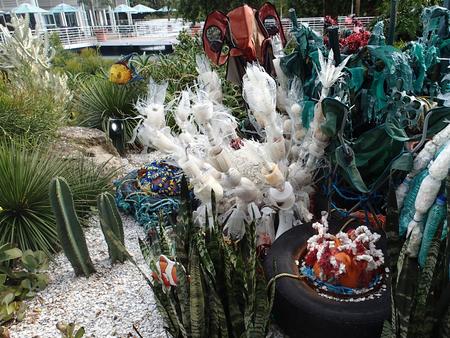 Undersea scene sculpture