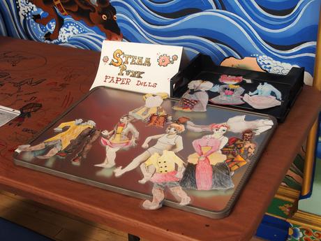 Steampunk paper girls