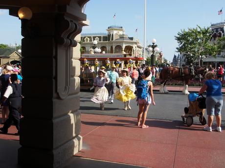 Main street performers #2