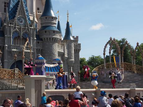 Dream along with Mickey show #8