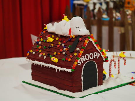 Snoopy gingerbread house #2