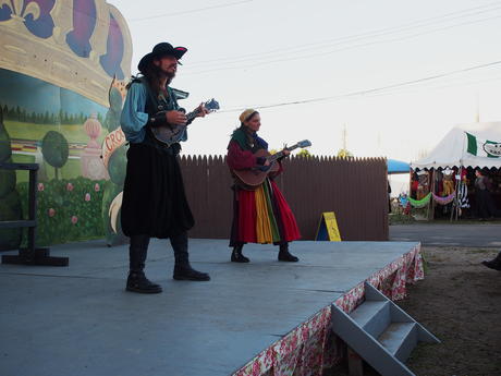 Creepy Bard and Apprentice at the finale