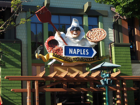 Naples Ristorante e Pizzeria