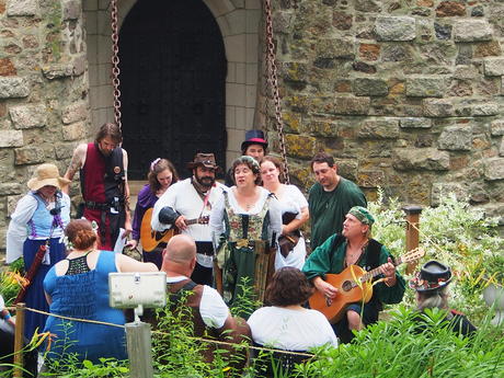 The Harper and the Minstrel at the finale