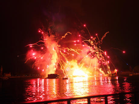 IllumiNations: Reflections of Earth #3
