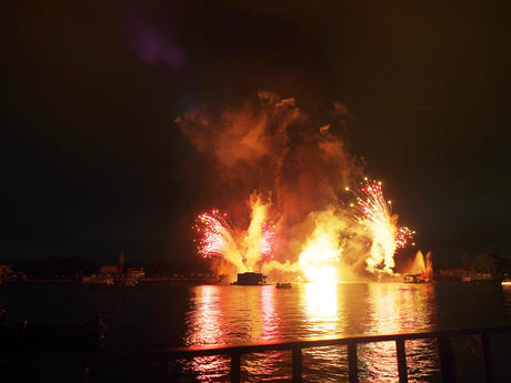 IllumiNations: Reflections of Earth #5