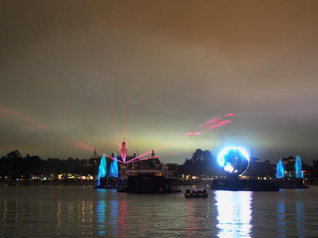 IllumiNations: Reflections of Earth #9
