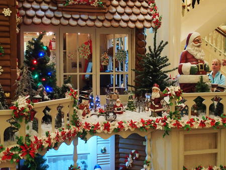 Grand Floridian gingerbread house #6