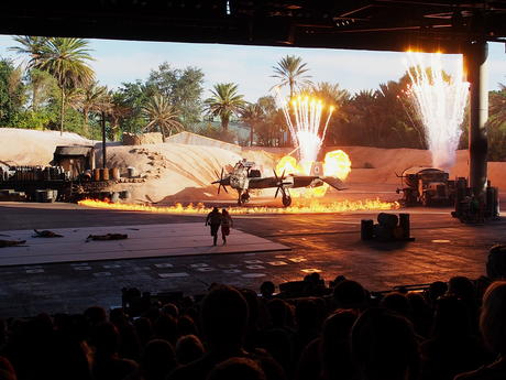 Airplane go boom