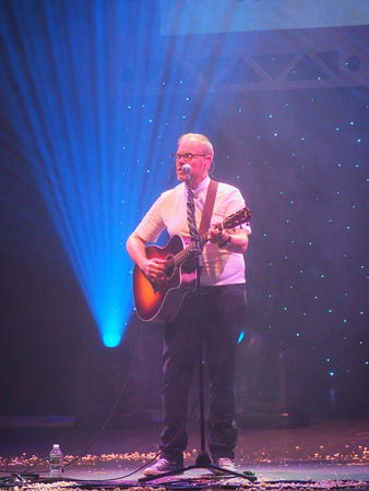 Alton Brown on guitar #2