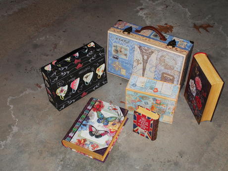 Project boxes and bookboxes to hack