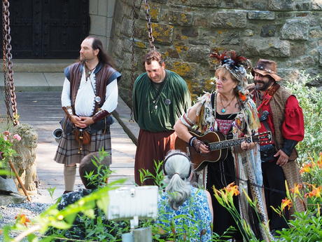 Granny Grue at the finale #3