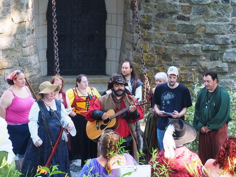 Bumbly and Gia Phinn at the finale #2