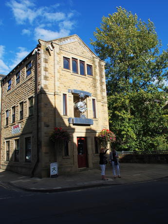Building with Millennium Clock, 2000AD