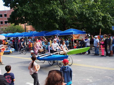 Kinetic scuplture racer