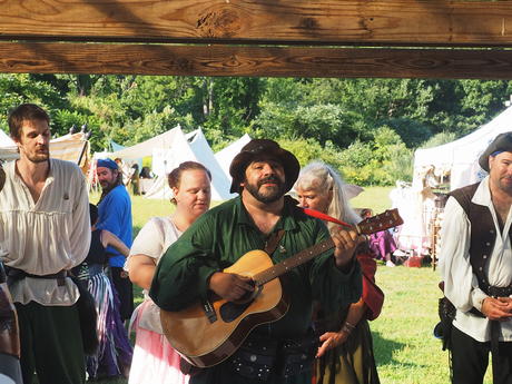 Bumbly at the finale