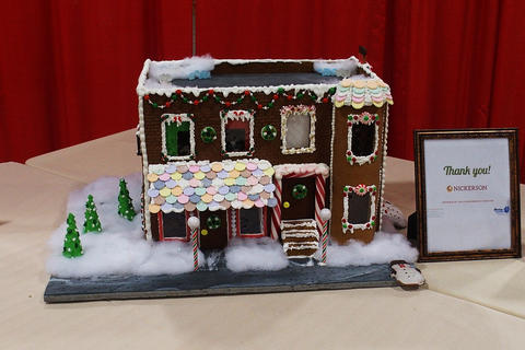 Gingerbread house (honerable mention) #2
