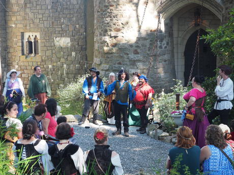 Magician Mike OJ at the finale