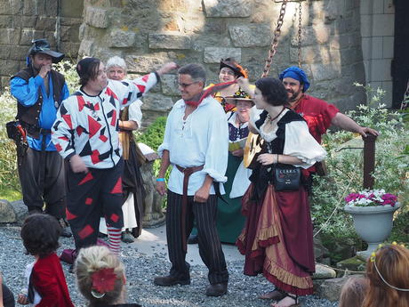 Tomfoolery at the finale #2