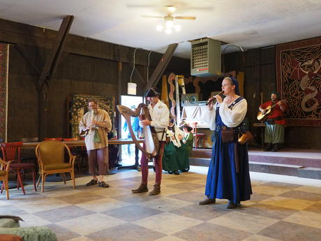 Rufus, Guy Todd and A Fair Minstrel at the finale