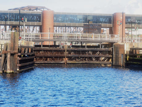 Charles River Dam Lock #4