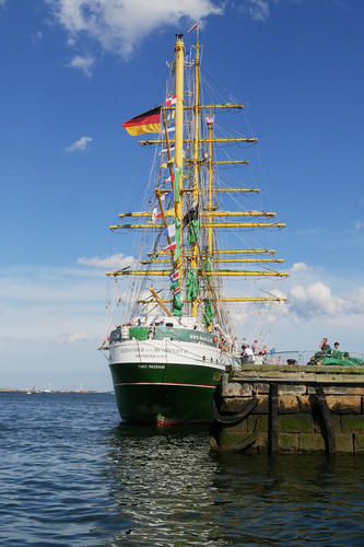 The Alexander von Humboldt II