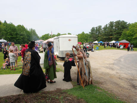 Granny Grue distributing dragon tears