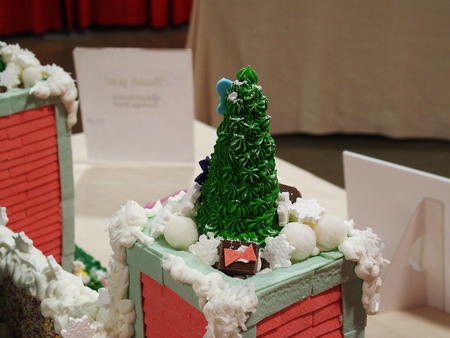 Gingerbread castle detail #7