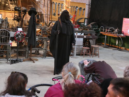 Scrooge with the Ghost of Christmas Future #5