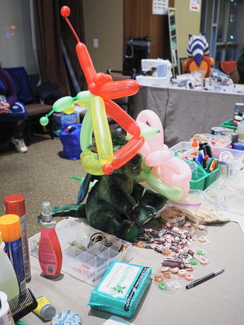 Cosplay repair station + dragon