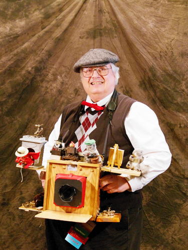 My steampunk 'cellphone' camera at 2018 Arisia #2