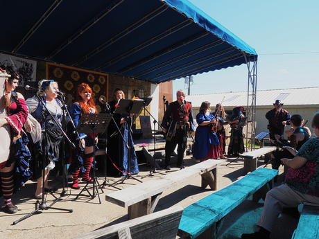 The Trouveres and the Graces #10