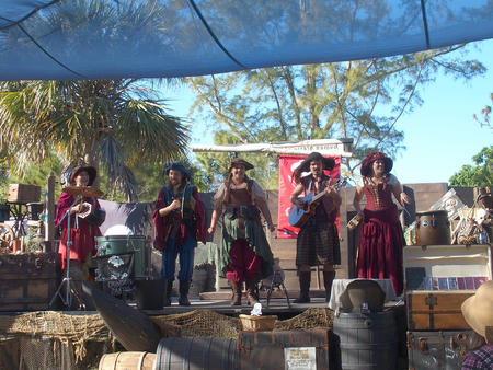 The Crimson Pirates #4