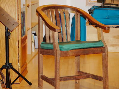 Small image size (4MP), no extended zoom