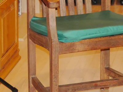 Small image size (4MP), 12-50mm lens, variable extended zoom (2.0x)