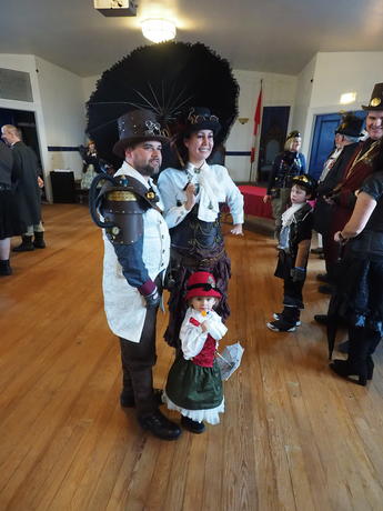 Steampunk family