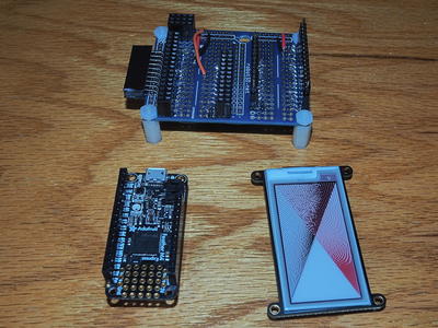 Featherwing for mounting e-paper display