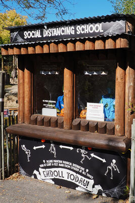 Social Distancing School