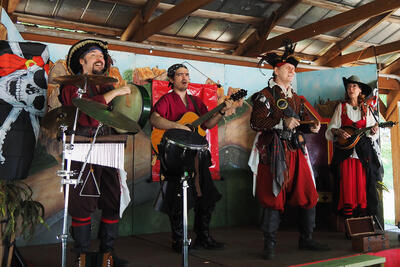 The Crimson Pirates #10