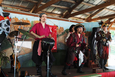 The Crimson Pirates #11